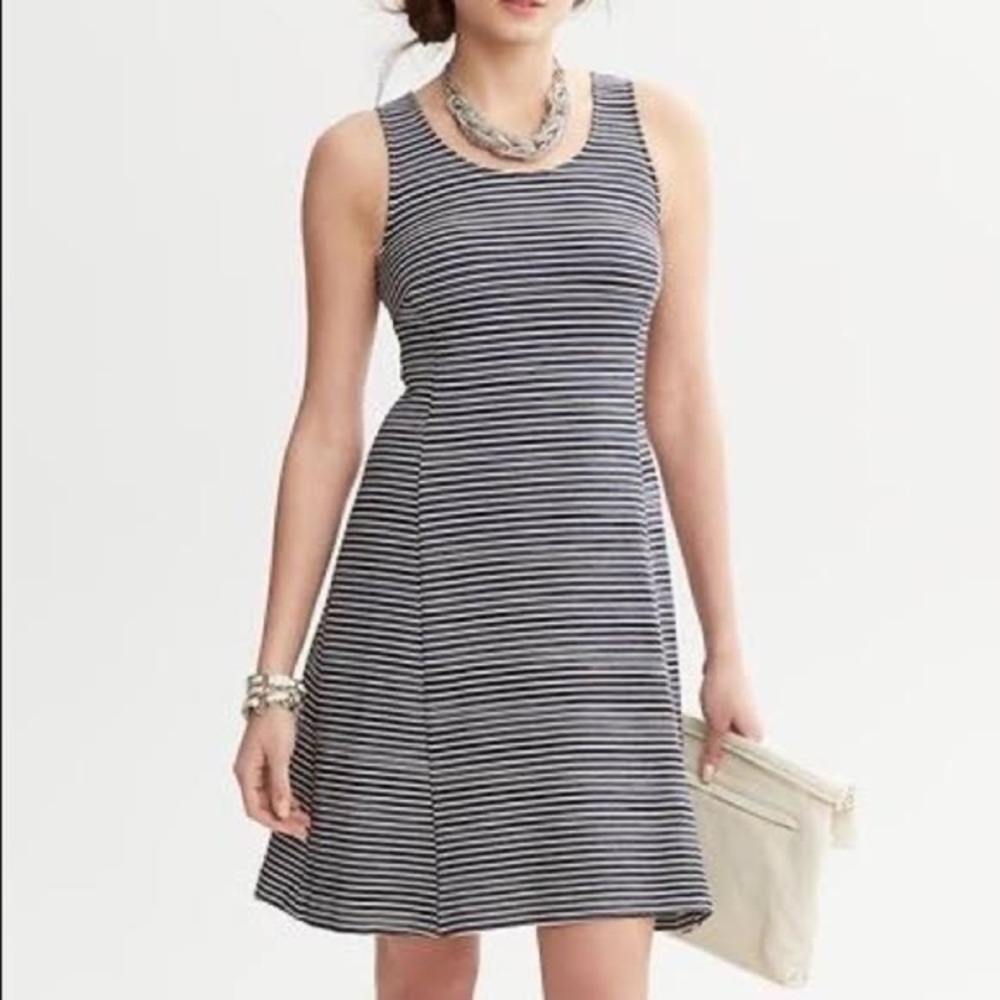 NWT Banana Republic dress sleeveless fit & flare Sz 14